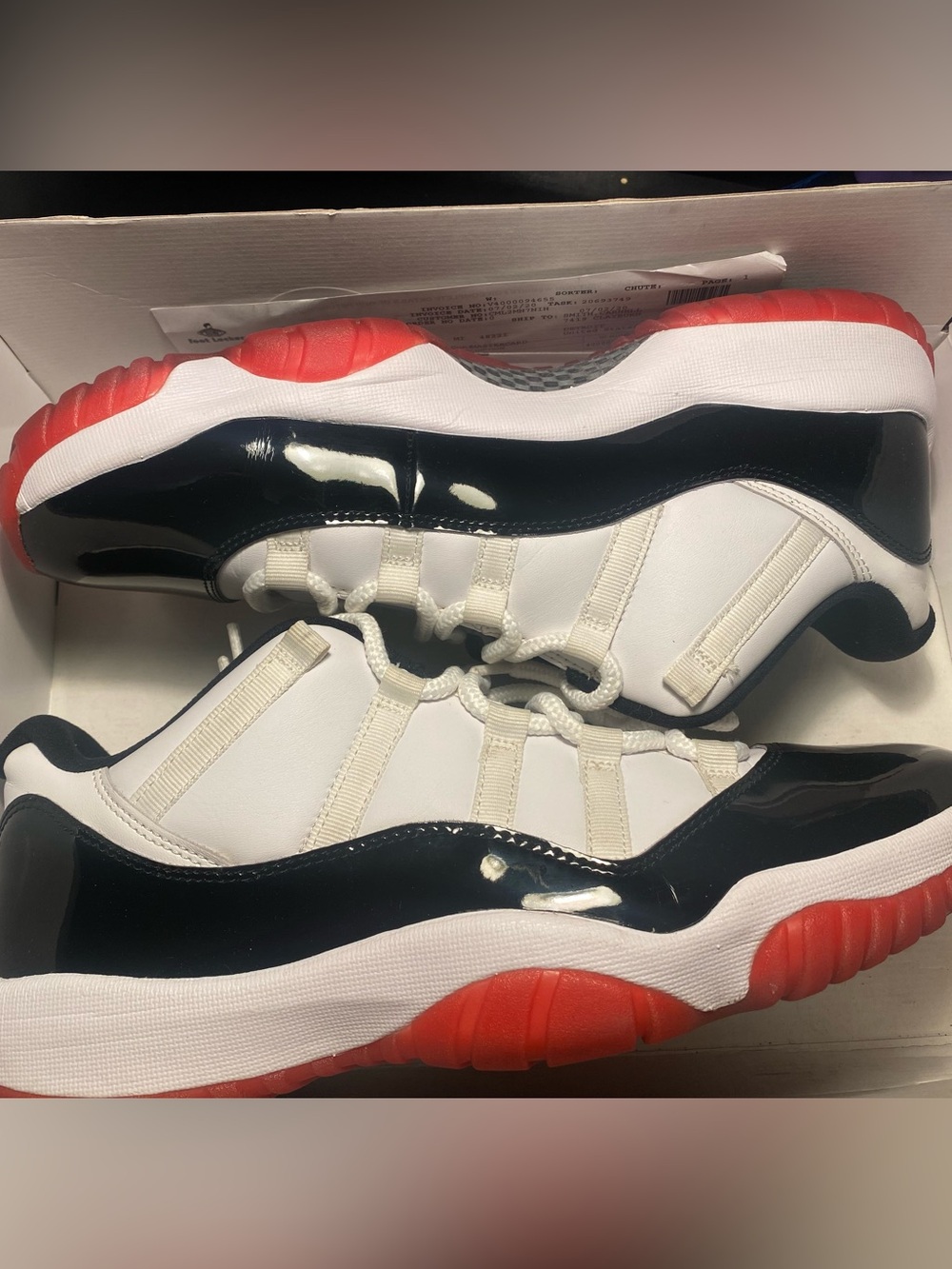 Air Jordan 11 Retro Low (Concord Bred)